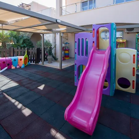 Ξενοδοχείο Isida 3*