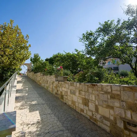 Hotel Isida Agia Marina
