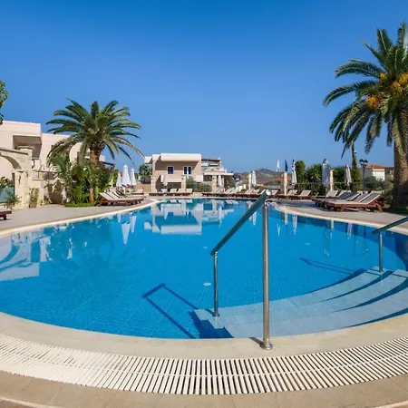 Otel Isida 3*