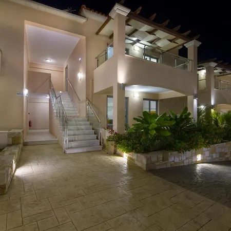 Isida Otel Agia Marina
