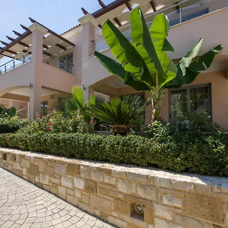 Otel Isida 3*